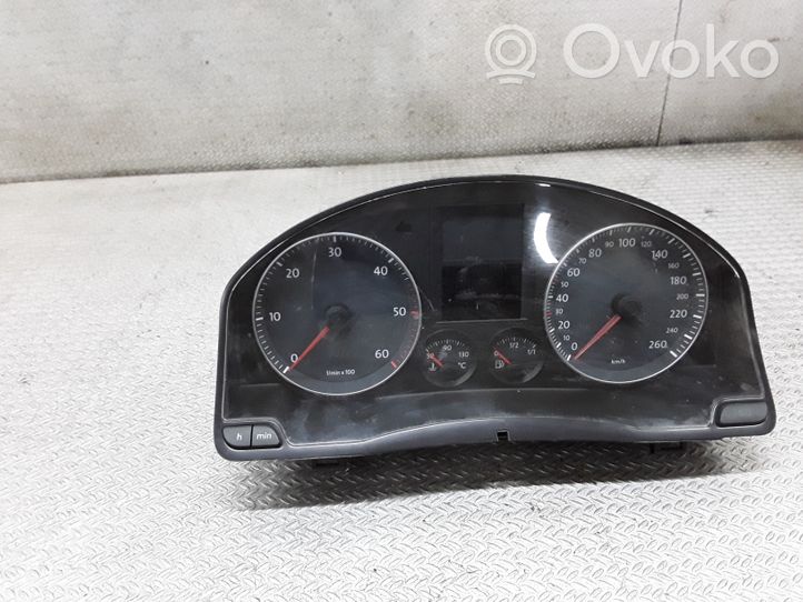 Volkswagen Golf V Spidometrs (instrumentu panelī) 1K0920853B