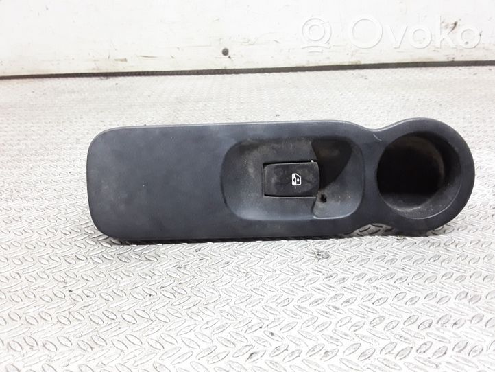 Renault Modus Interrupteur commade lève-vitre 8200278436