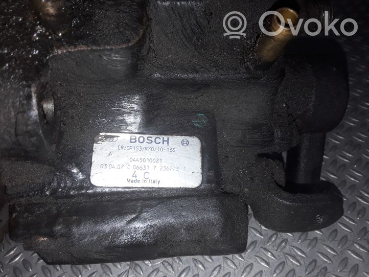 Peugeot 607 Polttoaineen ruiskutuksen suurpainepumppu 0445010021