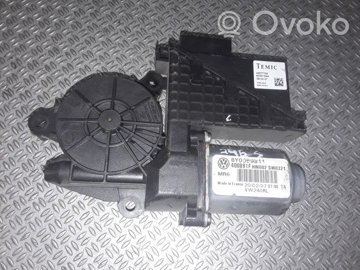 Volkswagen Polo IV 9N3 Galinis varikliukas langų pakėlėjo 6Y0959811