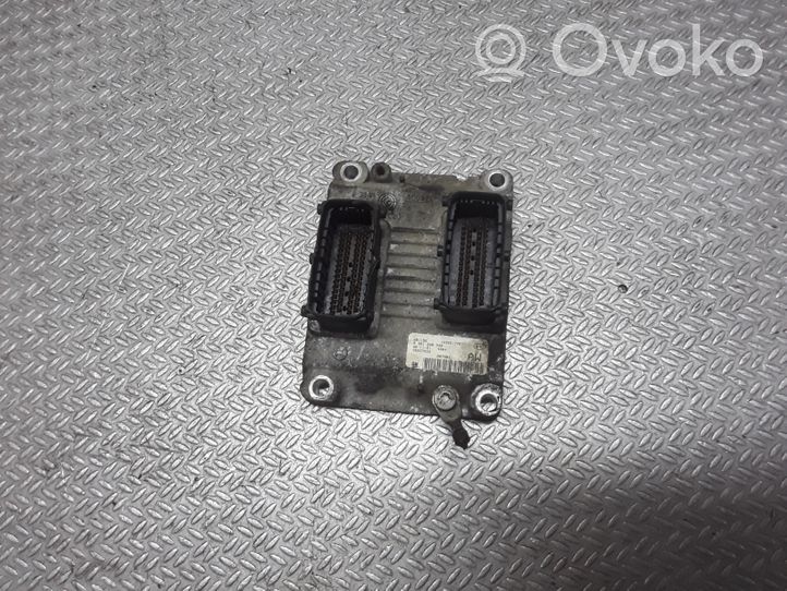 Opel Corsa C Sterownik / Moduł ECU 55557932