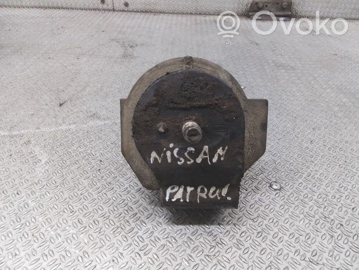 Nissan Patrol Y61 Support de moteur, coussinet 