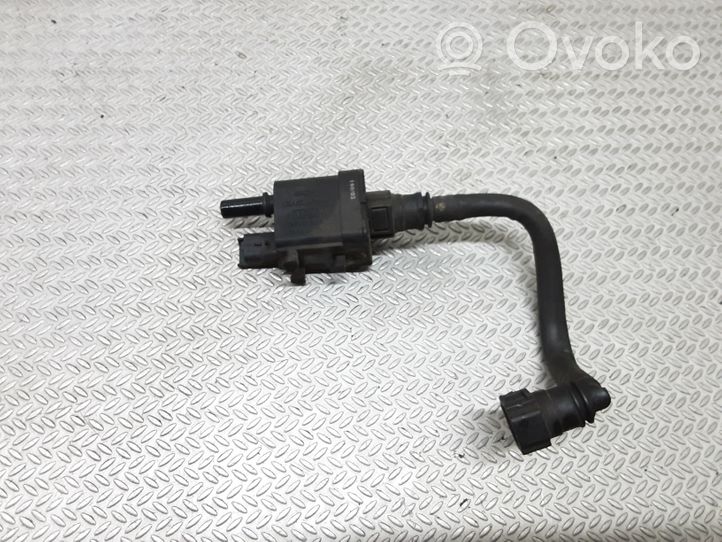 Hyundai Terracan Sensore temperatura del carburante 9305117B