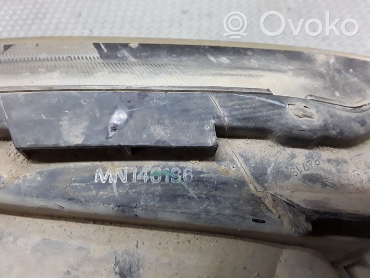 Mitsubishi L200 Headlight/headlamp MN146196