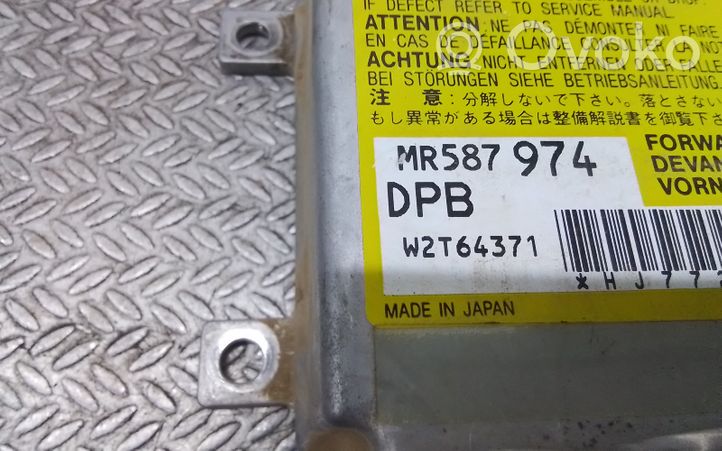 Mitsubishi L200 Module de contrôle airbag MR587974