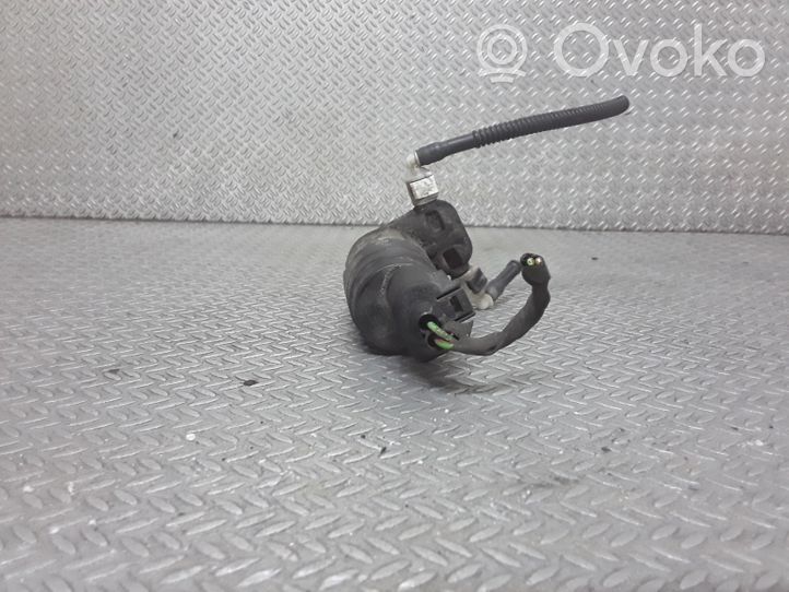 Volkswagen Caddy Pompa lavavetri parabrezza/vetro frontale 1K6955651