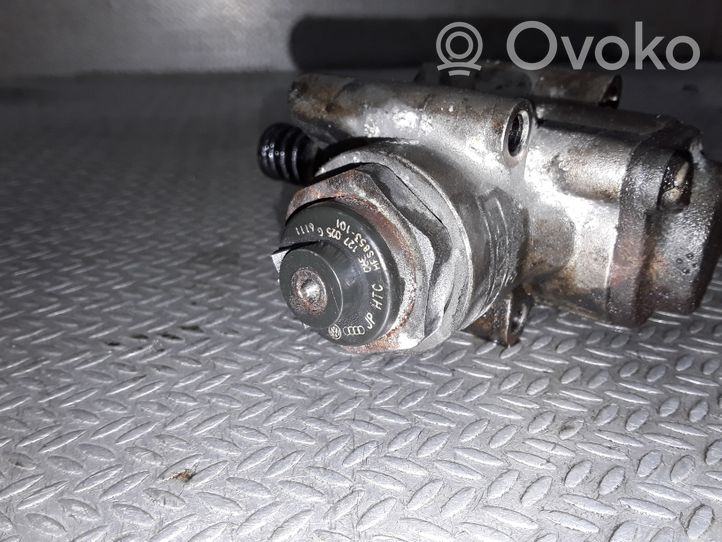 Audi A6 S6 C6 4F Mechaninė degalų pompa 06E127025G