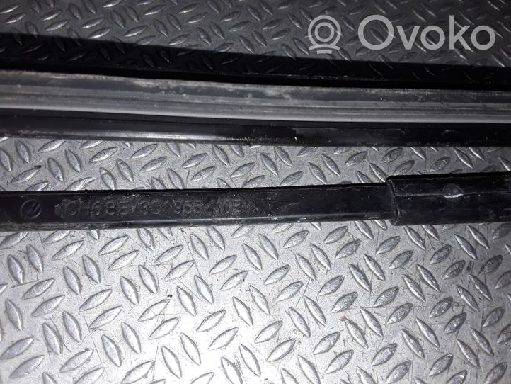 Volkswagen PASSAT B7 Windshield/front glass wiper blade 3C1955410B