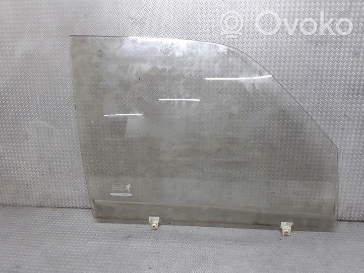 Opel Monterey Front door window glass four-door 