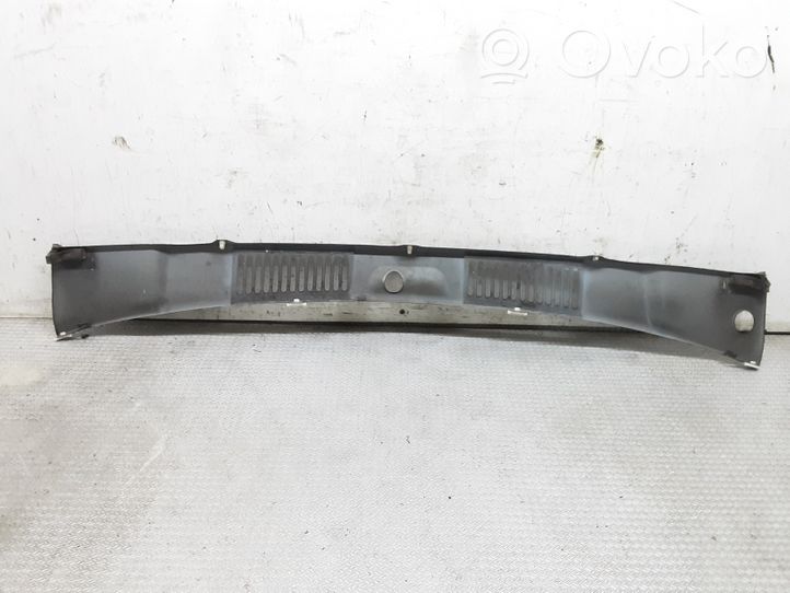 Opel Monterey Wiper trim 