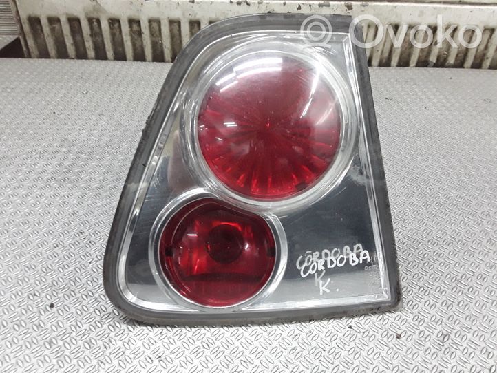 Seat Cordoba (6K) Lampy tylnej klapy bagażnika 