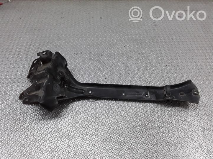 Volkswagen Touareg I Staffa del pannello di supporto del radiatore 7L0805799