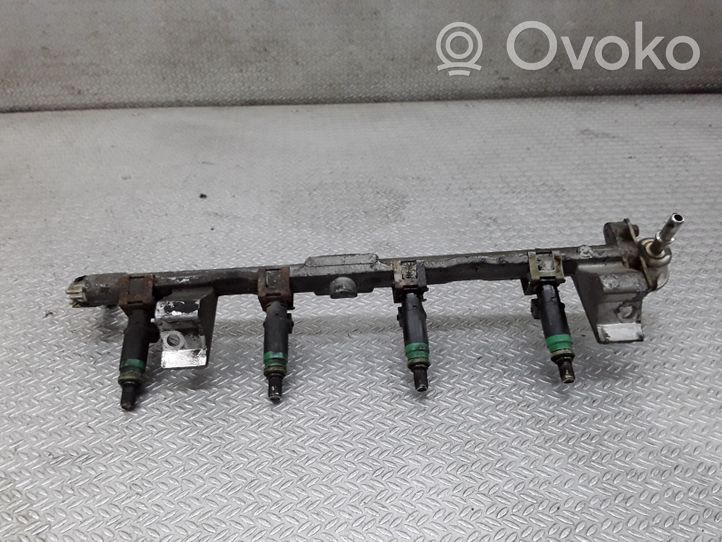 Ford Focus Fuel injectors set 98MF9H487