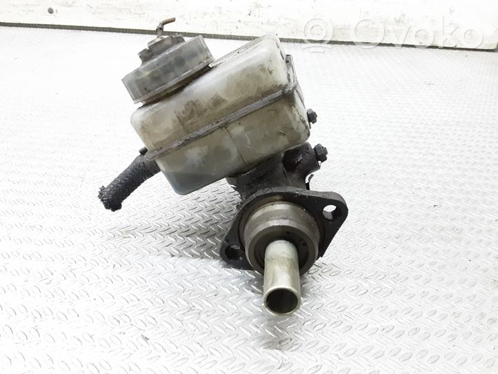 Mercedes-Benz 307 Główny cylinder hamulca 3350880551