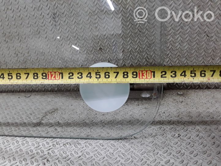 Mercedes-Benz Sprinter W901 W902 W903 W904 Rear side window/glass 