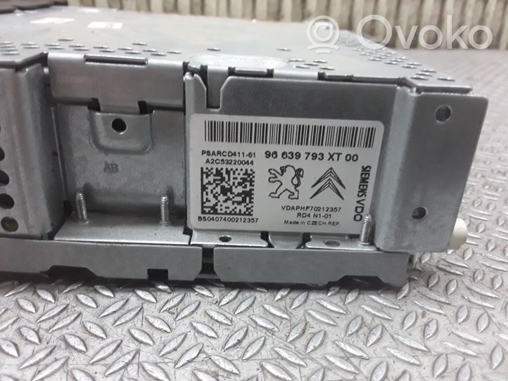 Peugeot 307 Radio/CD/DVD/GPS head unit 96639793XT00