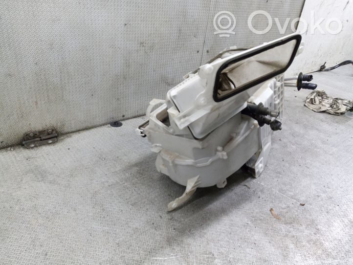 Toyota Corolla Verso E121 Salono oro mazgo komplektas 8701013170