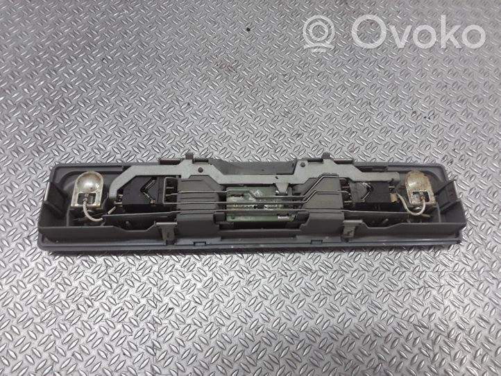 Audi A8 S8 D2 4D Illuminazione sedili posteriori 4B0947111