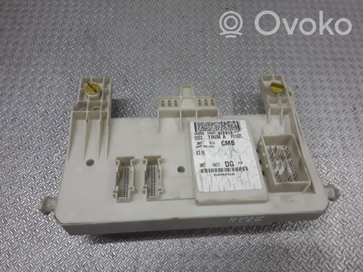 Ford Focus C-MAX Fuse module 3M5T14A073DG