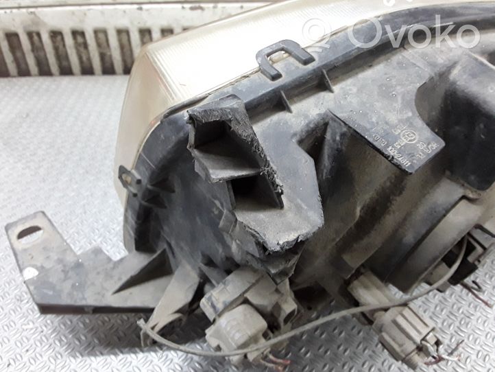 Nissan Navara D22 Phare frontale 10024811