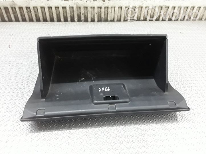 Opel Frontera B Glove box 