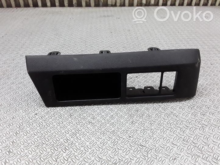 Nissan Micra Obudowa panelu regulacji lusterek bocznych 68485AX700