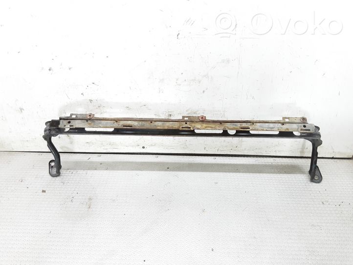 Volvo V50 Traverse inférieur support de radiateur 