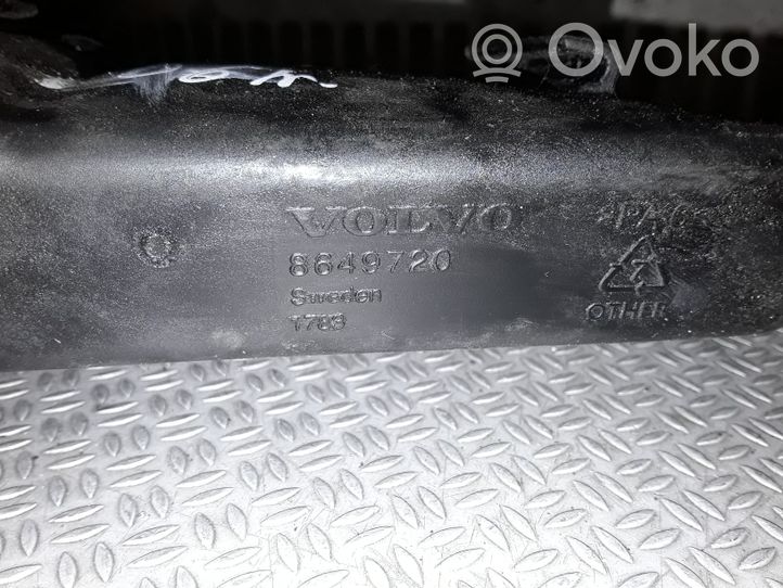 Volvo V70 Zbiornik płynu wspomagania układu kierowniczego 8649720