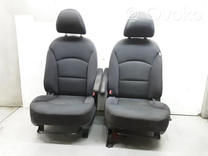 Mitsubishi Grandis Kit intérieur 