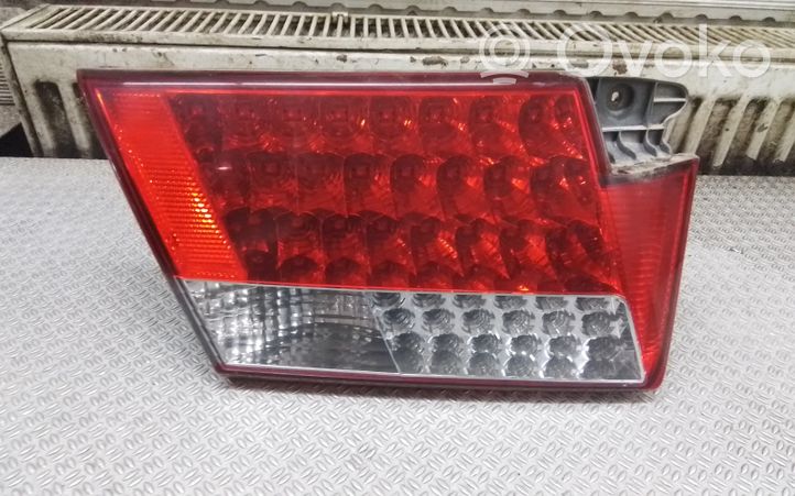 Hyundai Grandeur Lampy tylnej klapy bagażnika 924033L0