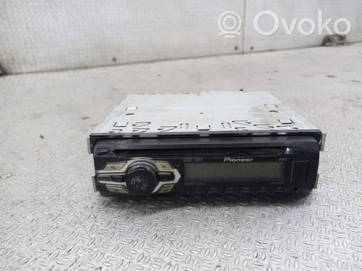 KIA Cerato Radio/CD/DVD/GPS-pääyksikkö DEH140UBB