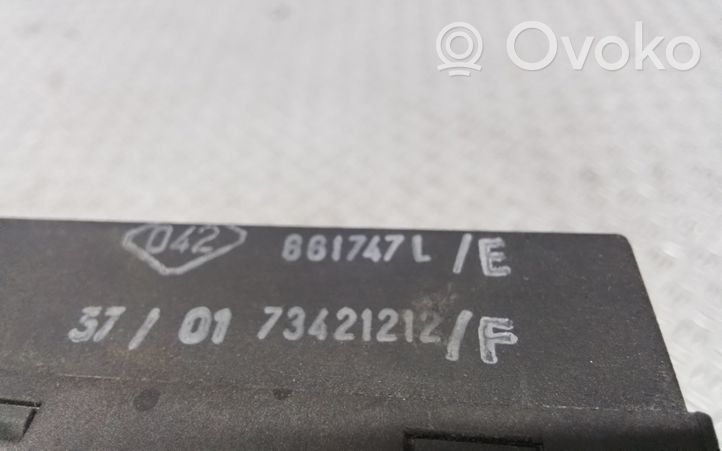 Opel Movano A Rezystor / Opornik dmuchawy nawiewu 661747L