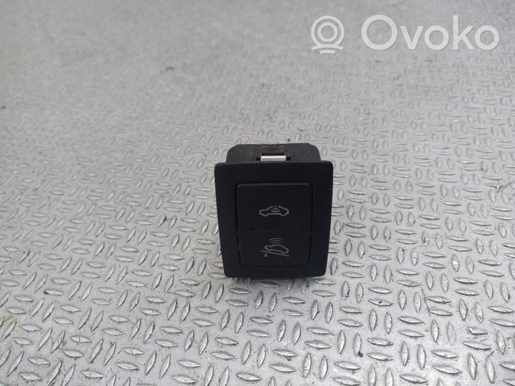 Volkswagen Touareg I Alarm switch 7L6959899