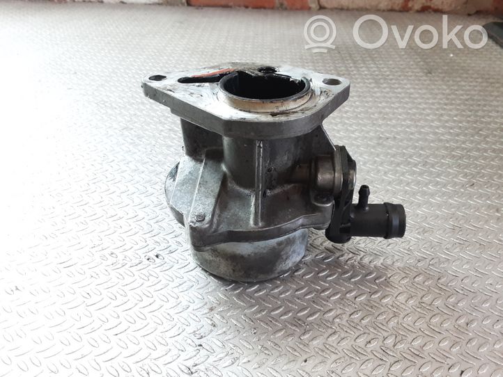 Volvo S40, V40 Alipainepumppu 53614800