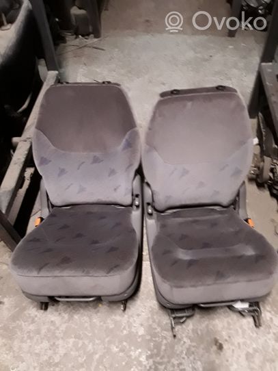 Volkswagen Sharan Second row seats 