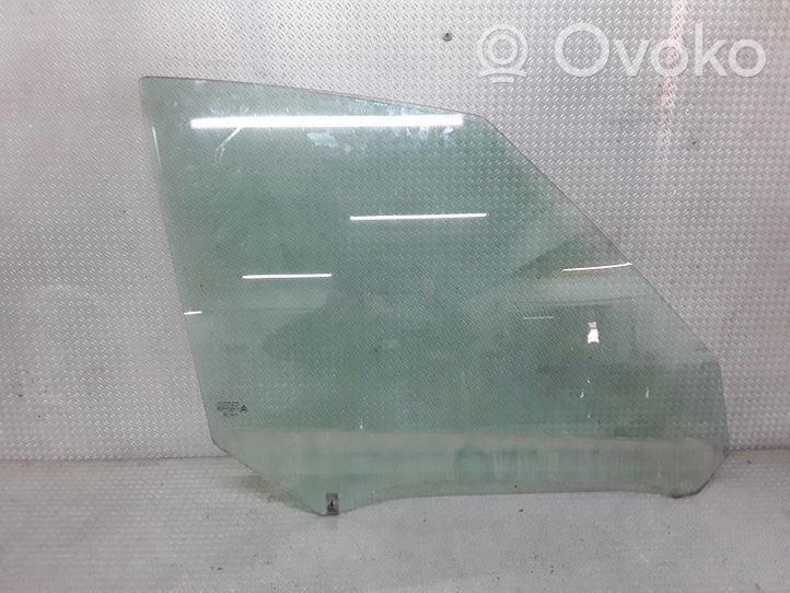 Citroen C4 I Picasso priekšējo durvju stikls (četrdurvju mašīnai) 