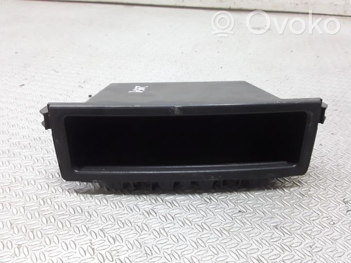 Mitsubishi Colt Vano portaoggetti nel bagagliaio anteriore 8042A032