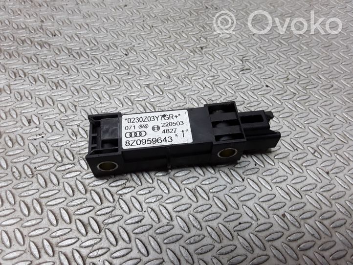 Audi A2 Turvatyynyn törmäysanturi 8Z0959643