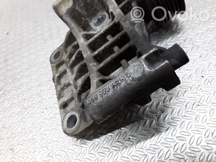 Audi A8 S8 D3 4E Support de générateur / alternateur 059903143K