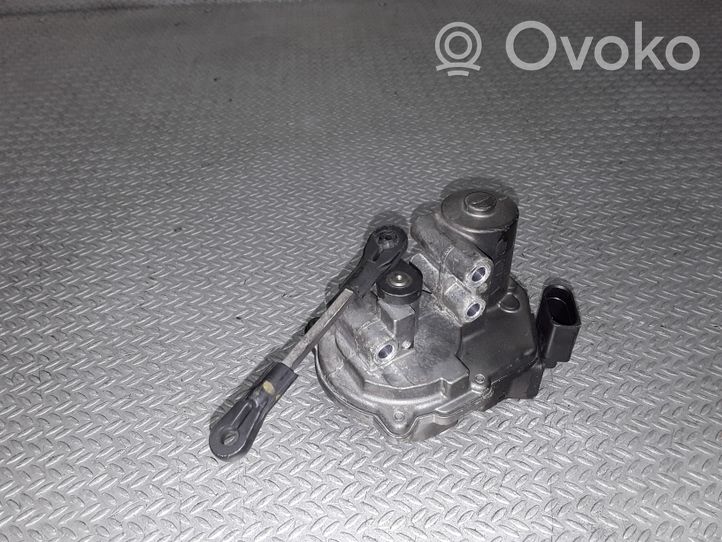 Volkswagen Phaeton Intake manifold valve actuator/motor 059129086D