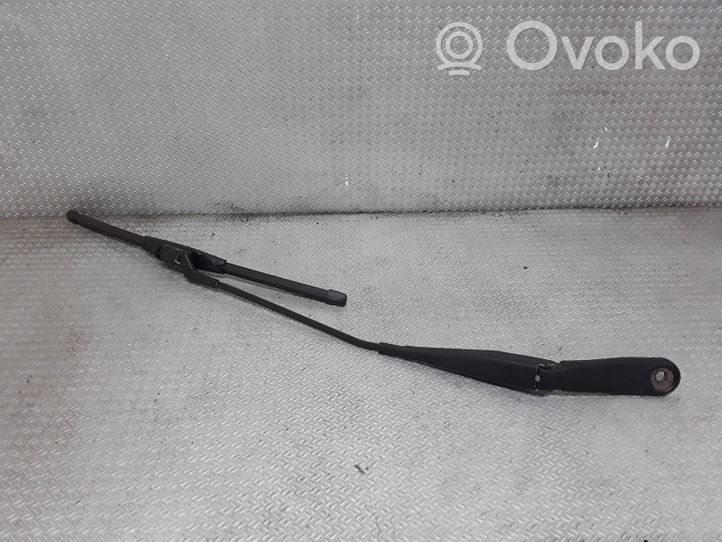 Ford Mondeo MK IV Windshield/front glass wiper blade 7S7117526CC