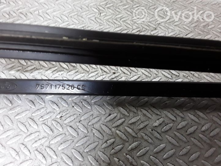 Ford Mondeo MK IV Windshield/front glass wiper blade 7S7117526CC