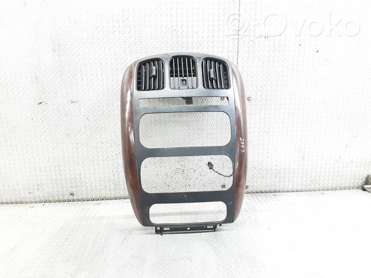 Chrysler Voyager Cadre, panneau d'unité radio / GPS 05009175AA