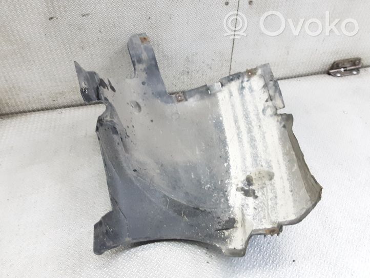 Mercedes-Benz C W203 Rivestimento paraspruzzi passaruota anteriore A2038840522