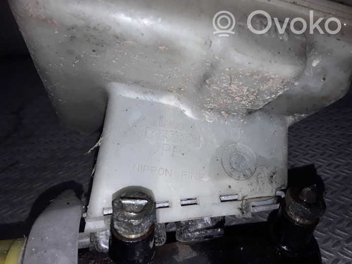 Land Rover Discovery Główny cylinder hamulca 74471207