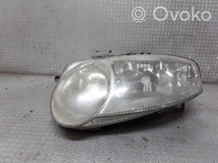 Alfa Romeo 147 Lampa przednia 1305235558