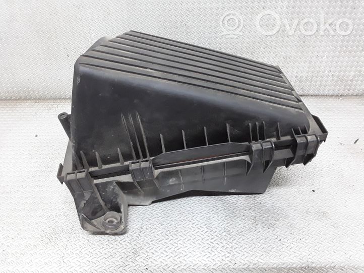 Volkswagen Golf IV Caja del filtro de aire 1J0129620