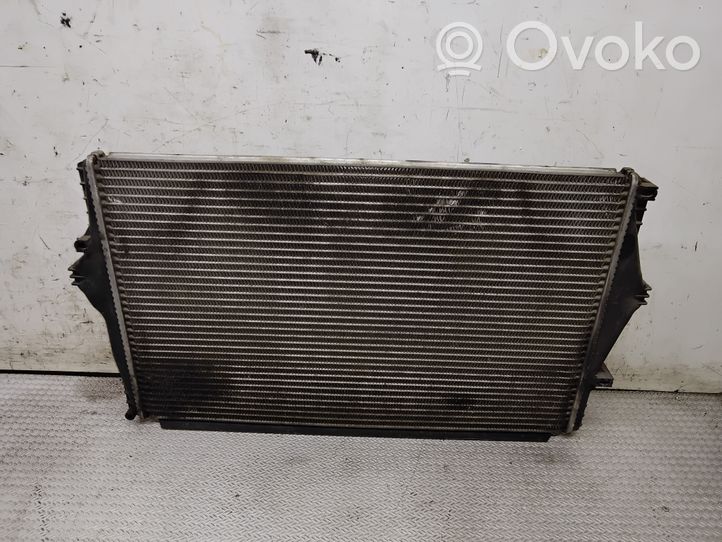 Volvo V70 Chłodnica powietrza doładowującego / Intercooler 8649471A