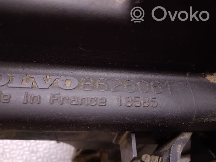 Volvo V70 Obudowa filtra powietrza 8626061