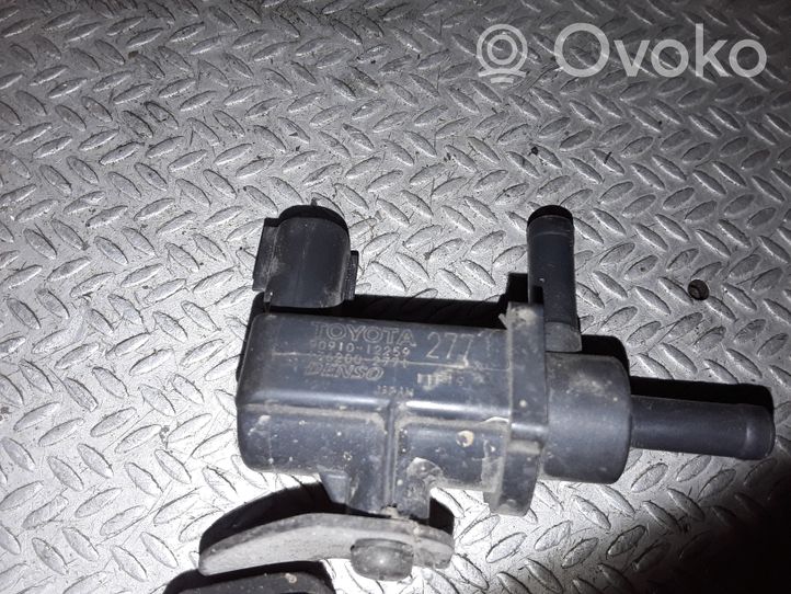 Toyota Prius (NHW20) Turboahtimen magneettiventtiili 9091012259